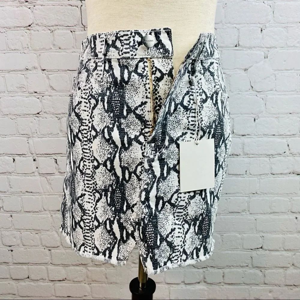 NWT FRAME Le Mini Split Front Python-Print Skirt New with tags - Picture 11 of 16